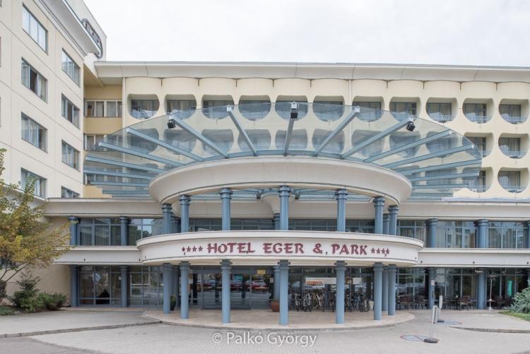 Hotel Eger és Park